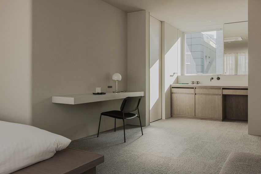 Hotel Rakuragu by Kooo Architects