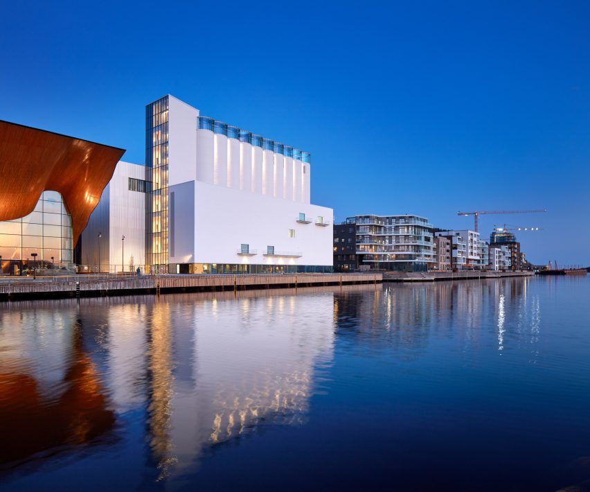 Kunstsilo in Norway by Mestres Wåge Arquitectes, BAX and Mendoza Partida
