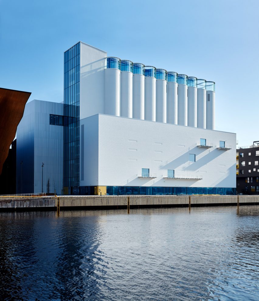 Kunstsilo in Norway by Mestres Wåge Arquitectes, BAX and Mendoza Partida