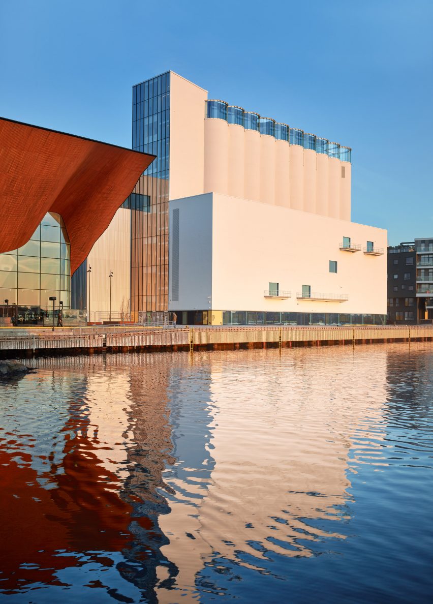 Kunstsilo in Norway by Mestres Wåge Arquitectes, BAX and Mendoza Partida