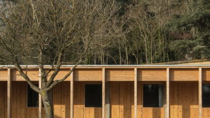 Les Écuries de la Roche stables by F+G Architectes