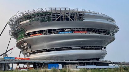 Swooping Hainan Science Museum by MAD