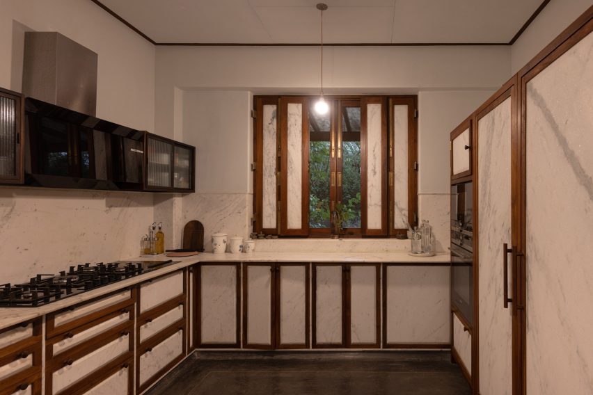 Mayalogili house by Nowhere in Hyderabad