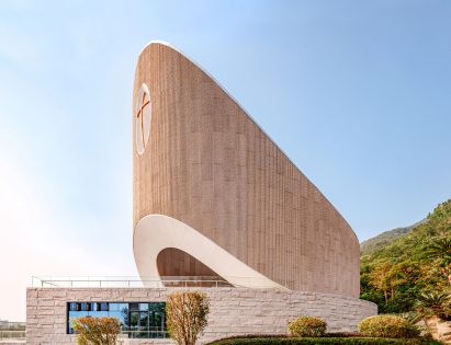 Mountain Church of Julong Dirk U Moench China