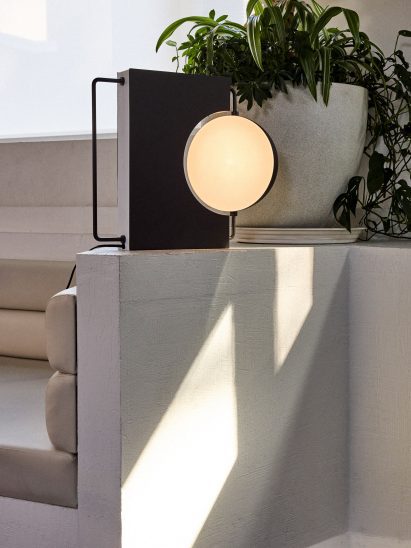 Studio Jialun Xiong lamp