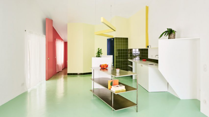 Relampago House by H3O