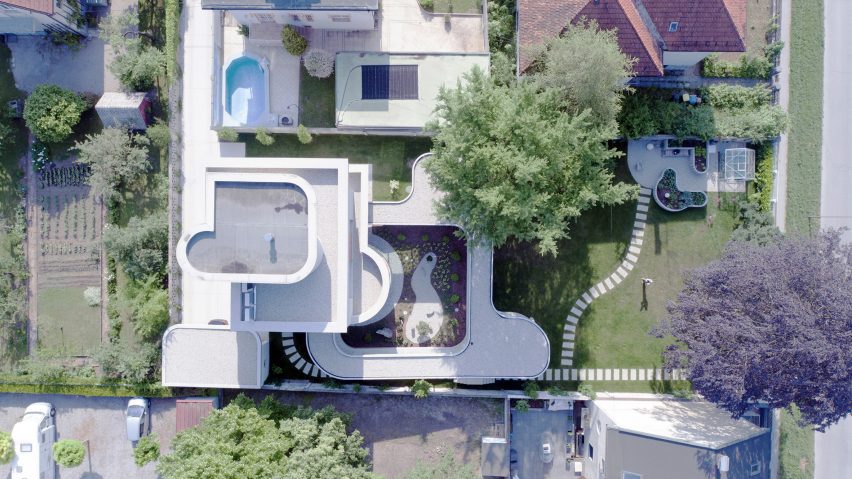 Ring House by OFIS Arhitekti