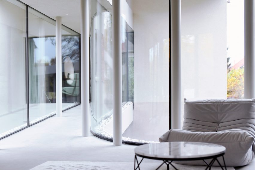 Ring House by OFIS Arhitekti