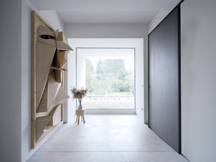 Ring House by OFIS Arhitekti