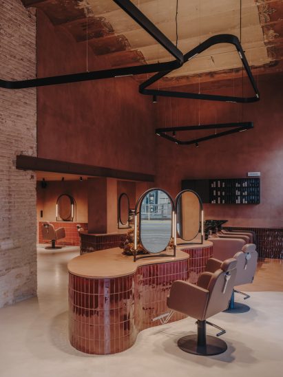 Interior view of Curly Labs hair salon by Miriam Barro