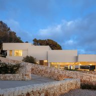 Bundle House by Nomo Studio