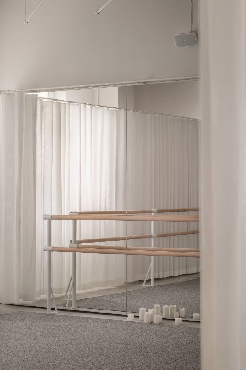 Ballet barre in front of mirror