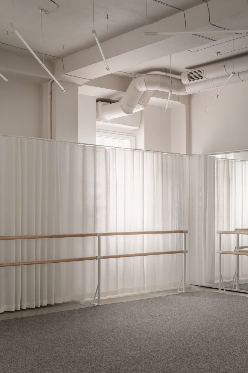 Ballet studio and barre