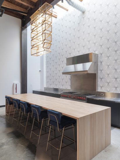 Commercial kitchen