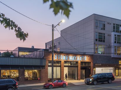 Stone Way Auto by Robert Hutchinson Architecture