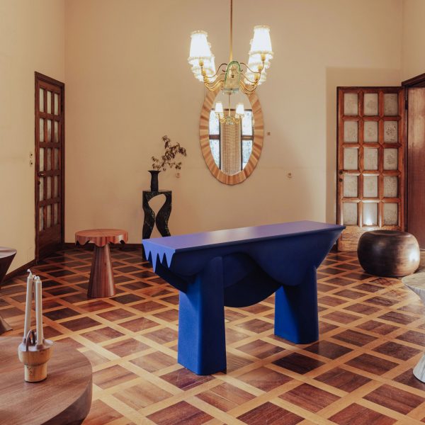 Blue 3D-printed table made from sand