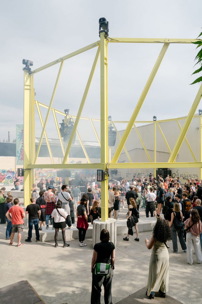 Open steel mainstage installation at Horst festival Brussels