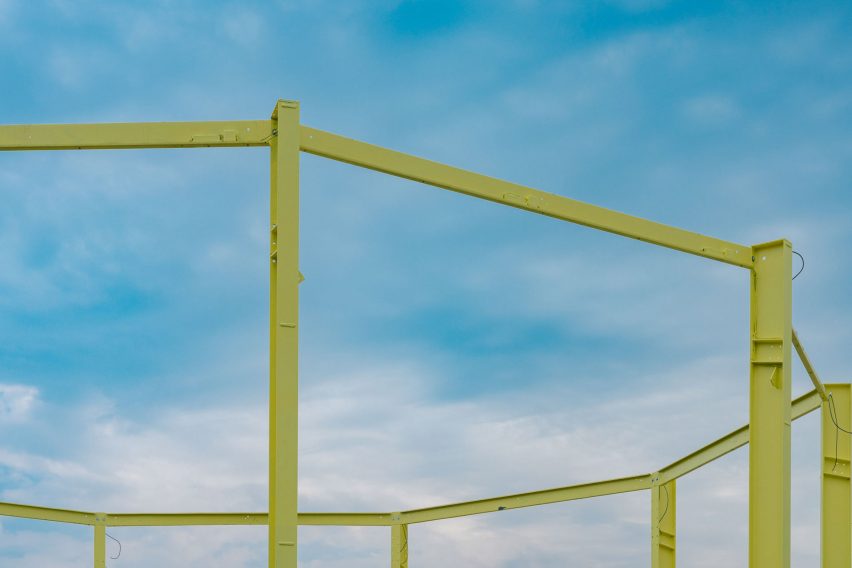Top structure of the Ring installation by Piovenefabi