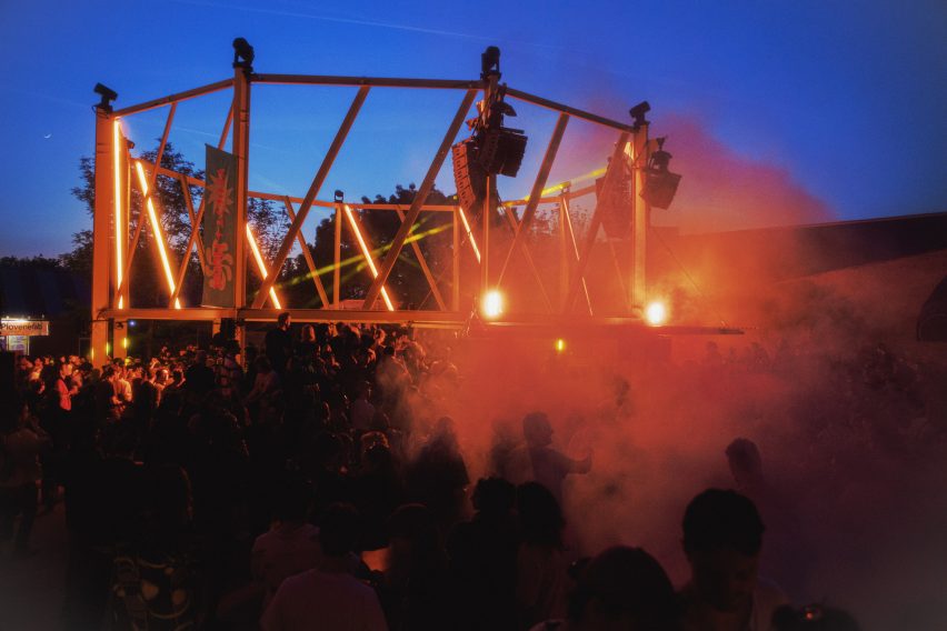 Night shot of mainstage during Horst festival