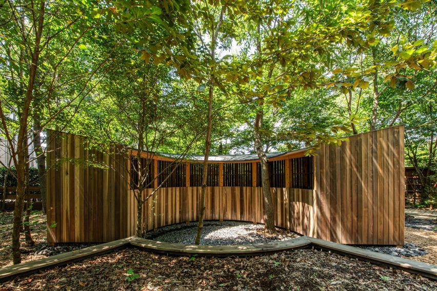 Toiletowa by Tono Mirai Architects