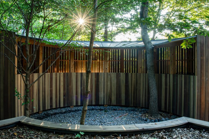 Toiletowa by Tono Mirai Architects