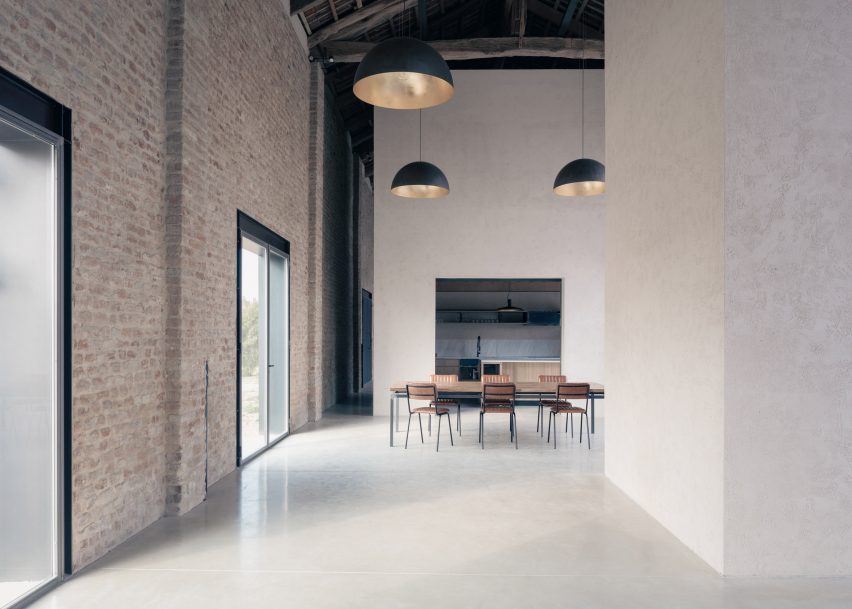 We Rural guesthouse by Archisbang