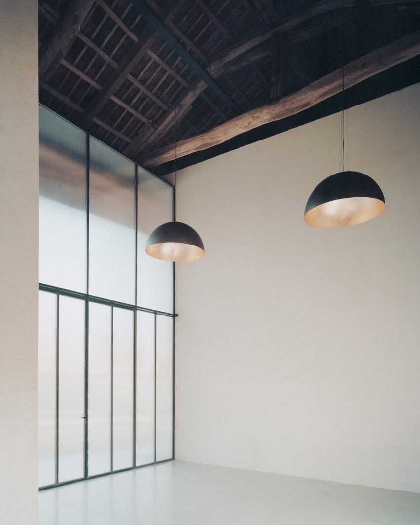 We Rural guesthouse by Archisbang