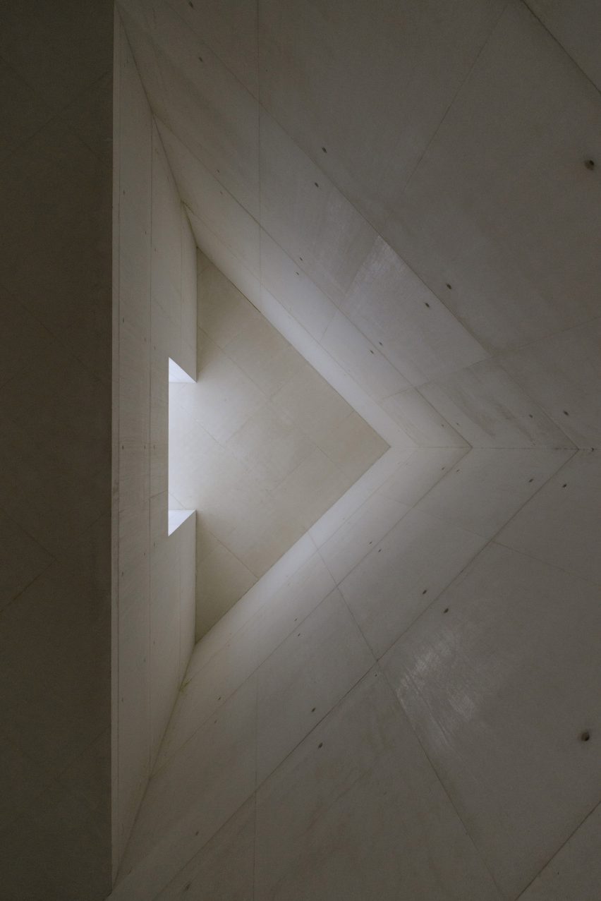 Monastery of Leça de Balio extension by Álvaro Siza