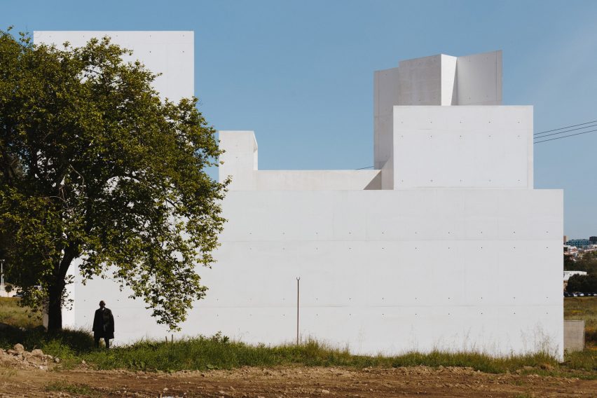 Monastery of Leça de Balio extension by Álvaro Siza