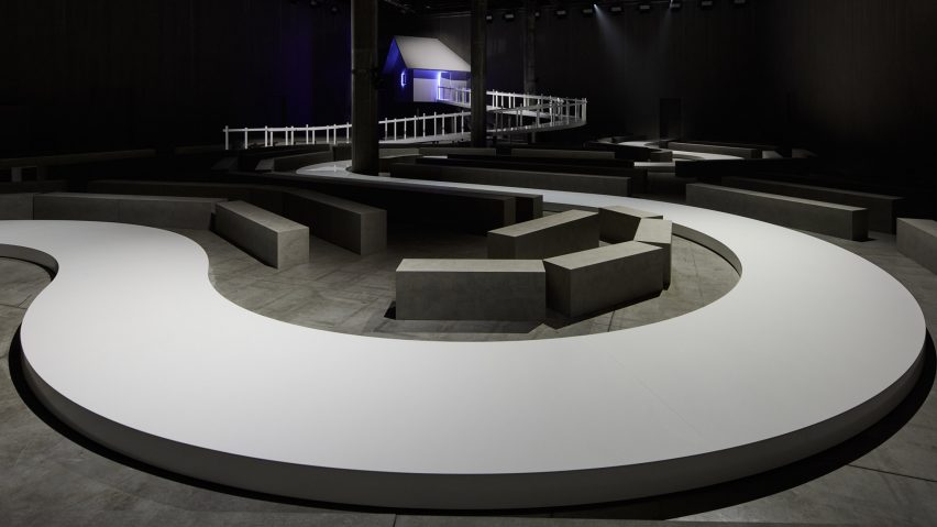 AMO set design for Prada