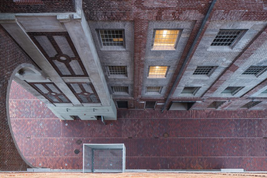 Automatic Mills by Prokš Přikryl Architekti