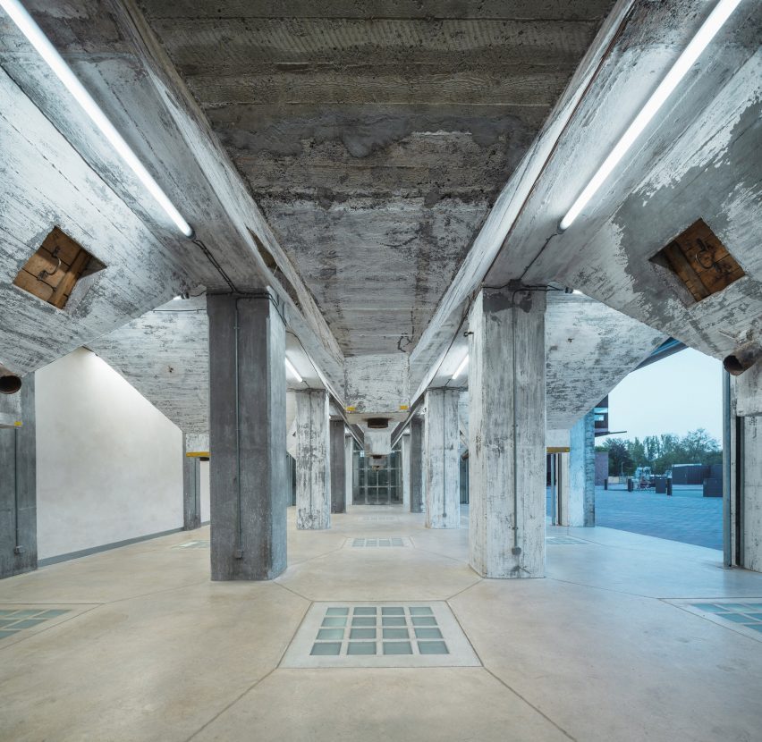 Automatic Mills by Prokš Přikryl Architekti