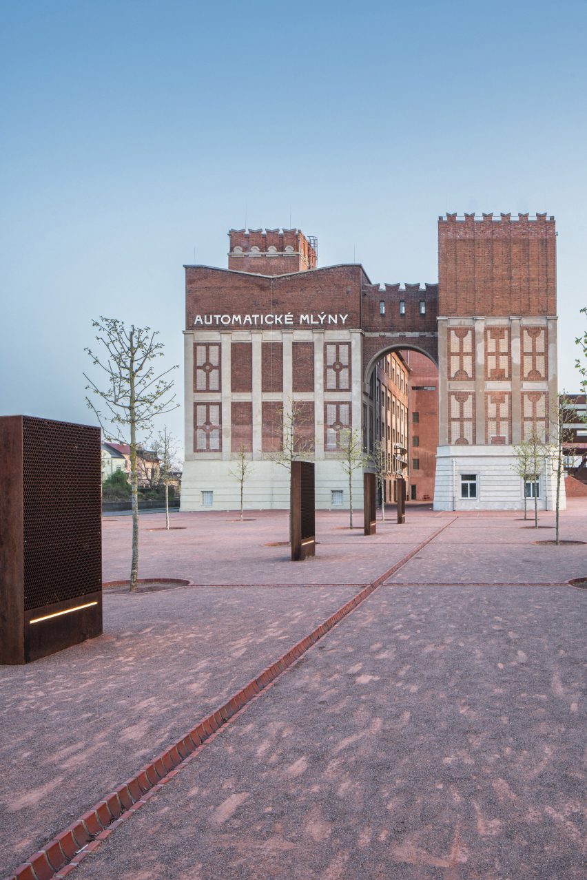 Adapted mills building by Prokš Přikryl Architekti