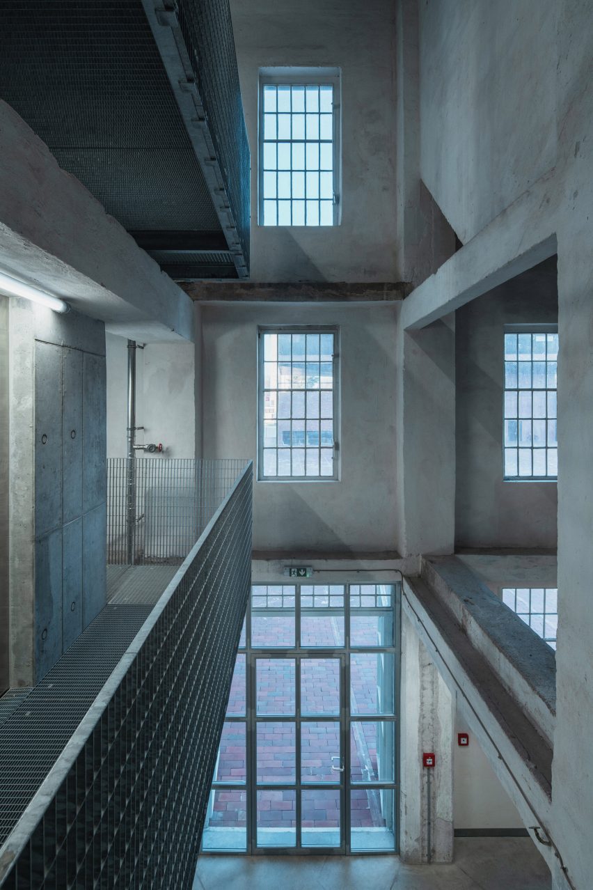Automatic Mills by Prokš Přikryl Architekti