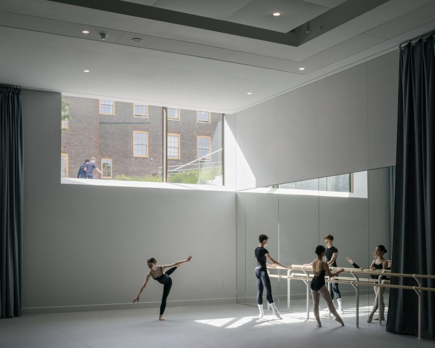 Brighton College performing arts centre by Krft
