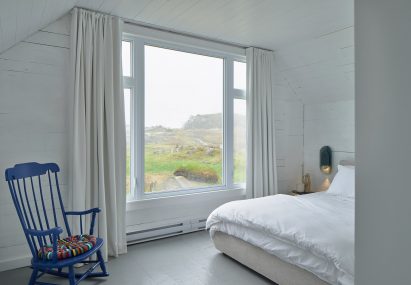 Burden House bedroom, Burdens Point Residence by Reflect Architecture