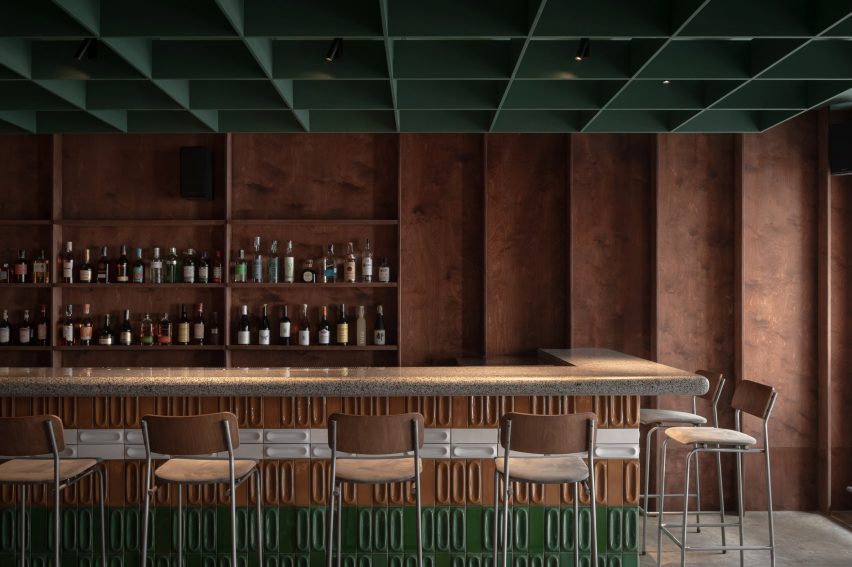 Bursa Bar by Mirzoyan Studio