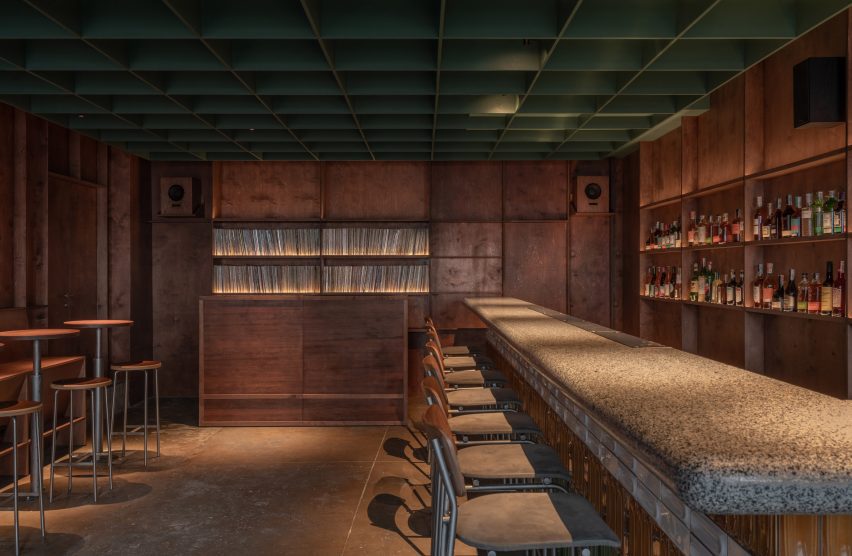 Bursa Bar by Mirzoyan Studio