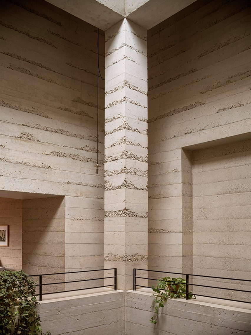 Casa 1736 by H Arquitectes