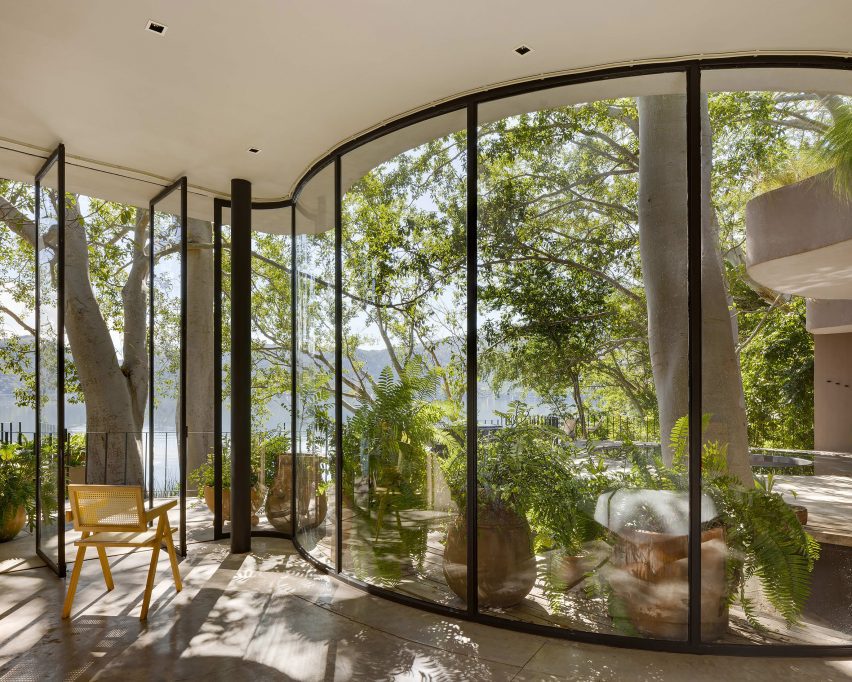 Casa Santa Maria del Oro by MCxA
