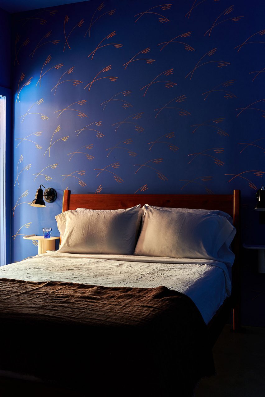 Chartres at Desire home by Office La