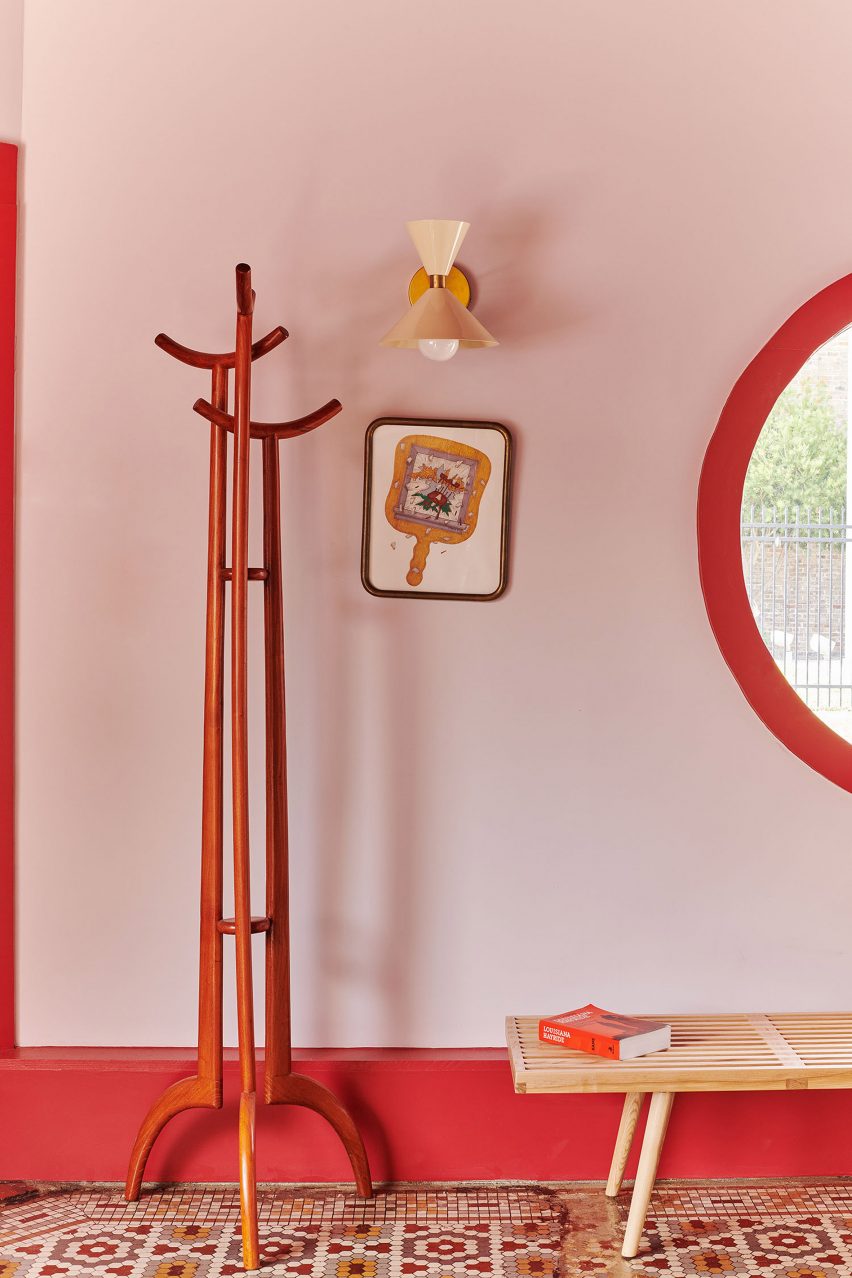 Chartres at Desire home by Office La
