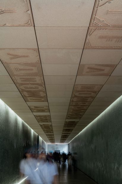Tunnel in Lisbon with cork-clad ceiling