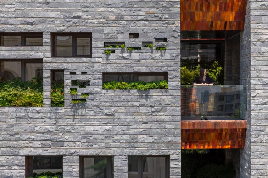 Darya Residential Apartment by Hooba Design