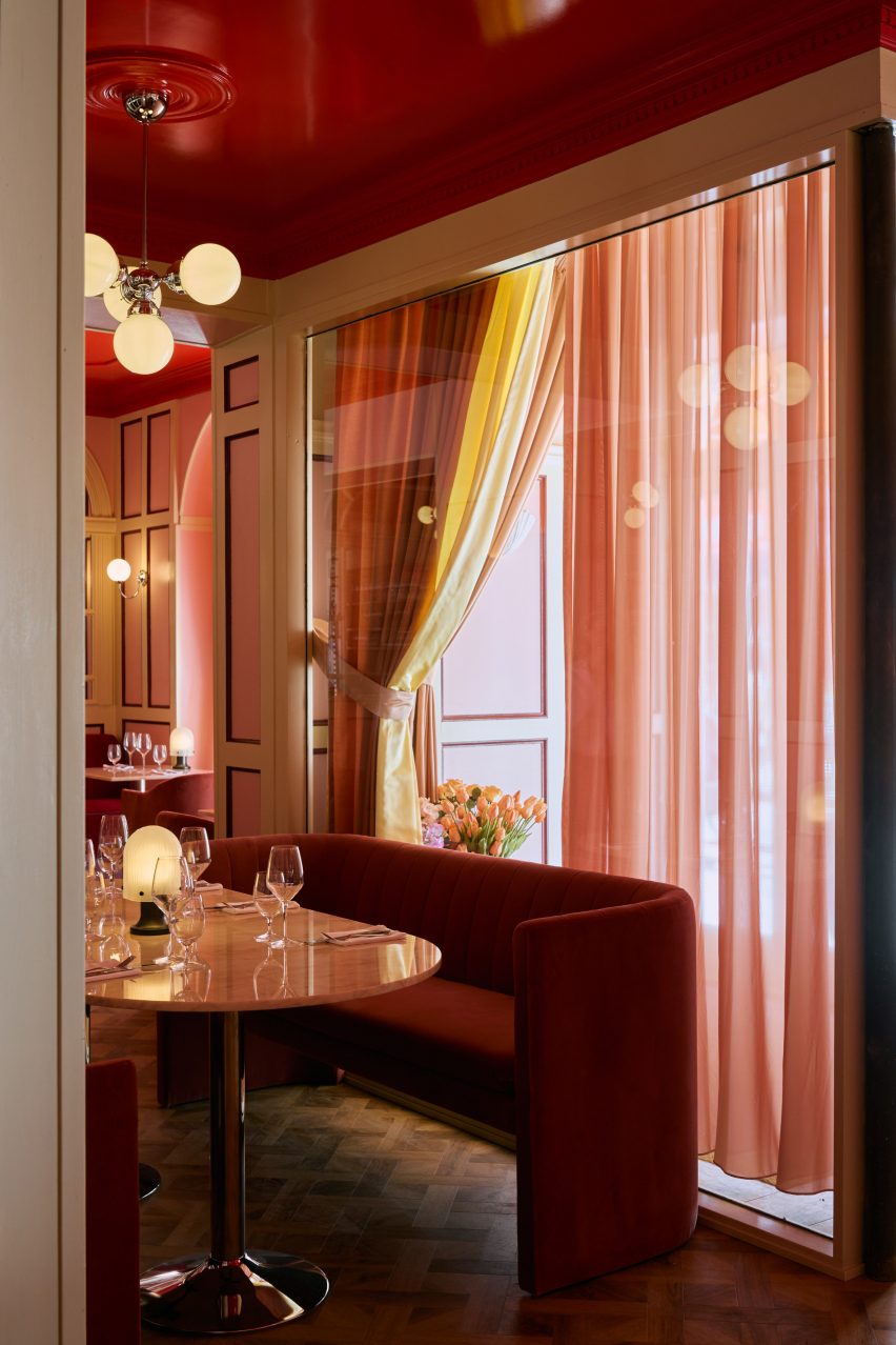 Donna restaurant by Tonen