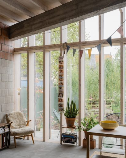 Interior view of T(uin)Huis Atelier by Atelier Janda Vanderghote
