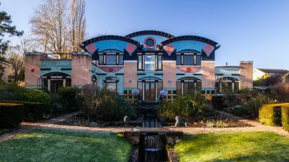 Sphinx Hill House by John Outram Associates