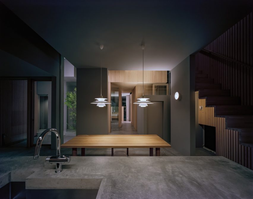 House in Tsurumi-ku by FujiwaraMuro Architects