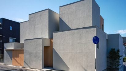 House in Tsurumi-ku by FujiwaraMuro Architects