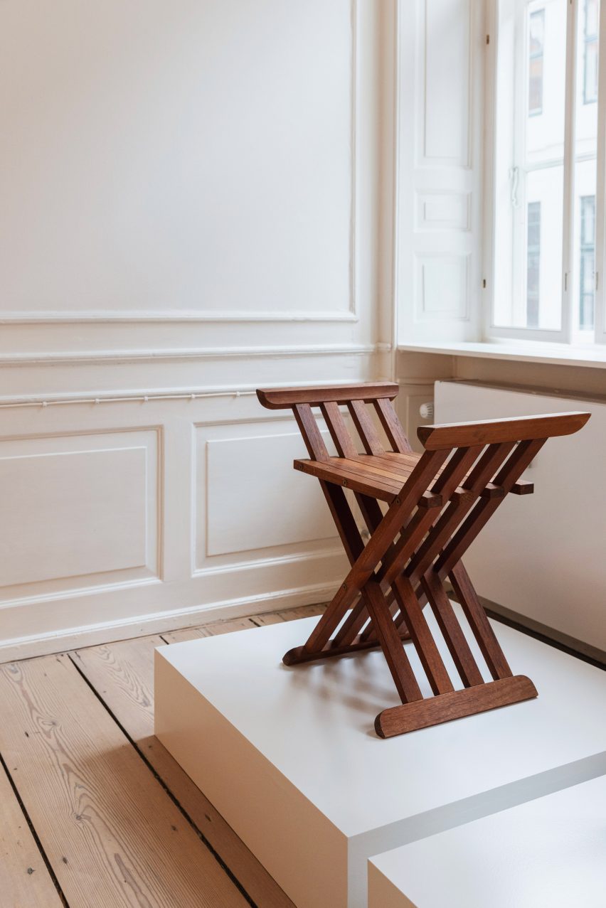 Jens Quistgaard Around The Table